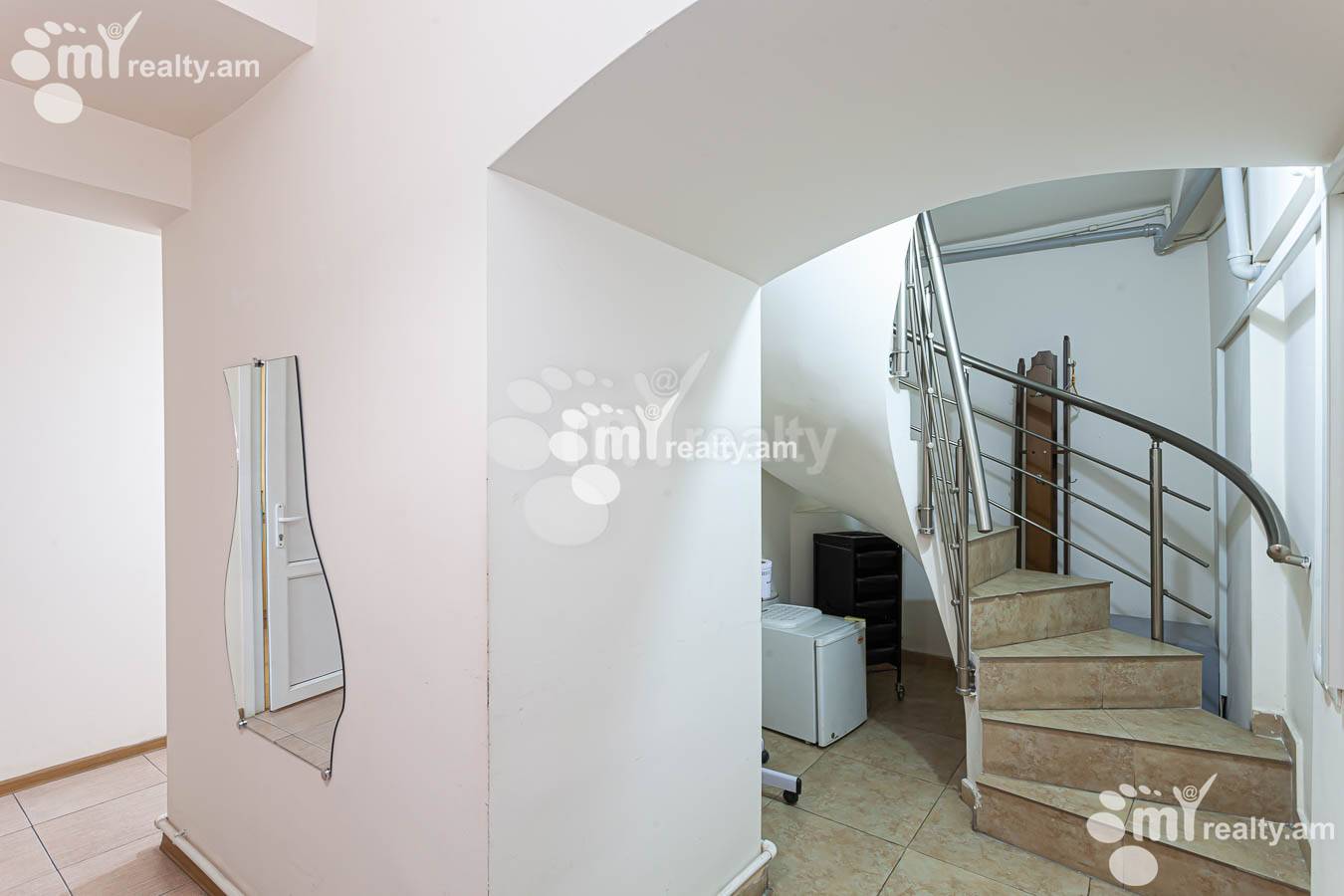 Commercial property for rent Abovyan St, Center Yerevan, 154004