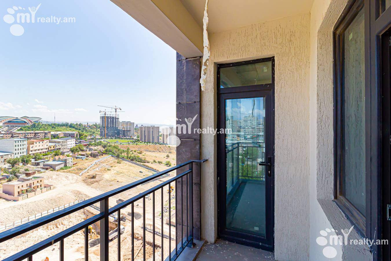 4 bedroom apartment for sale خیابان لِنینگراندیان, آچاپنیاک ایروان, 152686