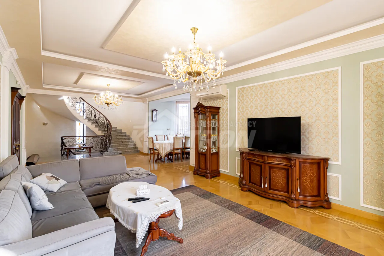 House for sale G 1 dis., Adjapnyak Yerevan, 159066