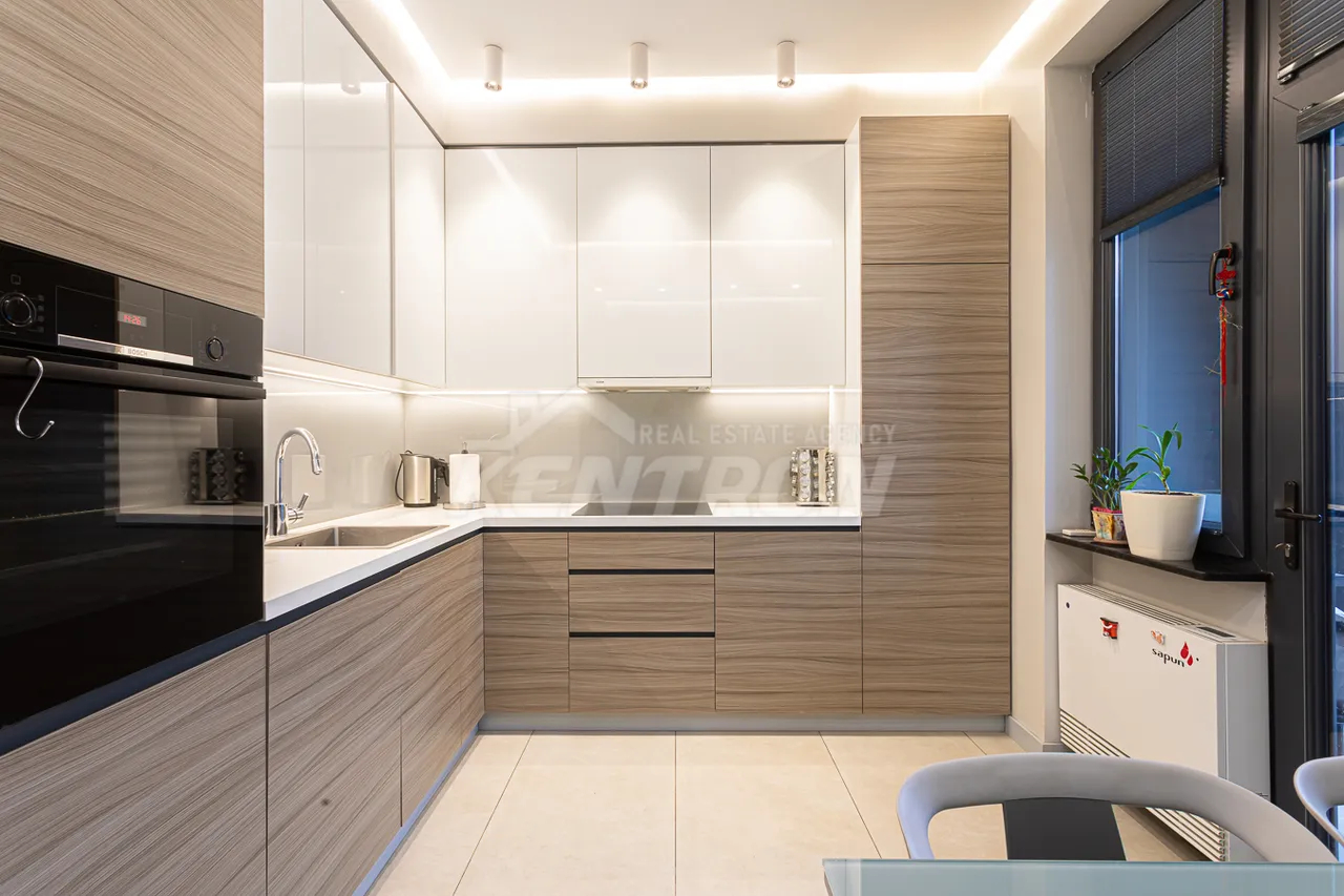 3 սենյականոց բնակարան վարձով Բուզանդի փող, Կենտրոն Երևան, 159436