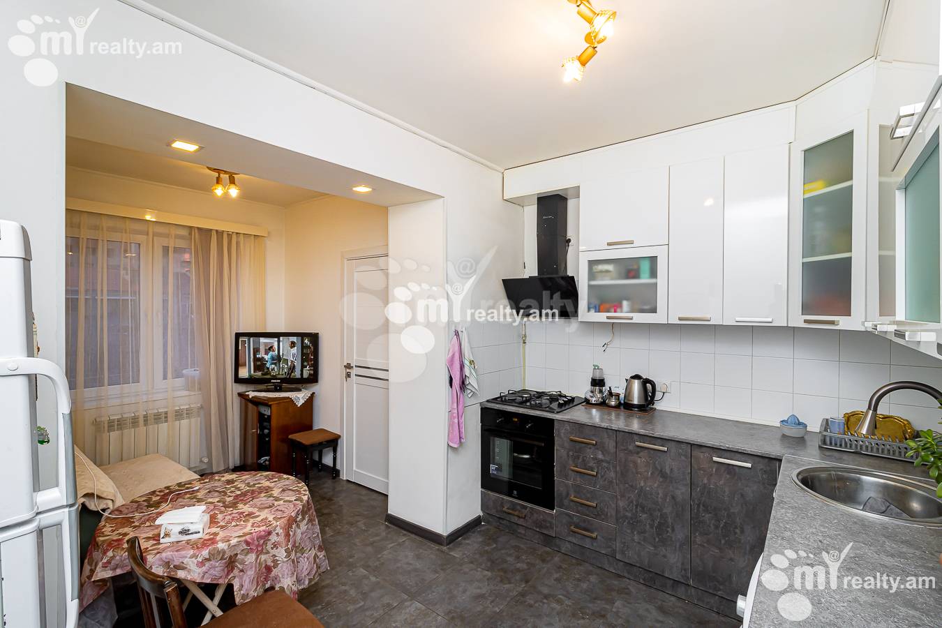 3 bedroom apartment for sale Mamikoniants St, Arabkir Yerevan, 152050