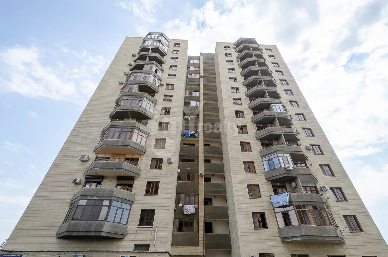 Купить 3 комнатную квартиру Аргишти ул, Центр Ереван, 157867