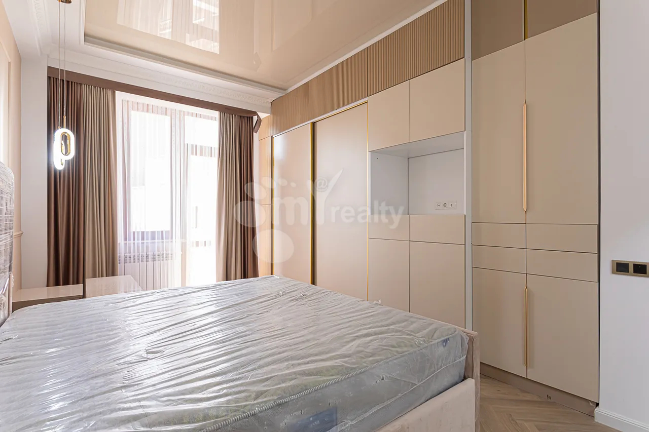 4 bedroom apartment for sale Adonts St, Arabkir Yerevan, 161269
