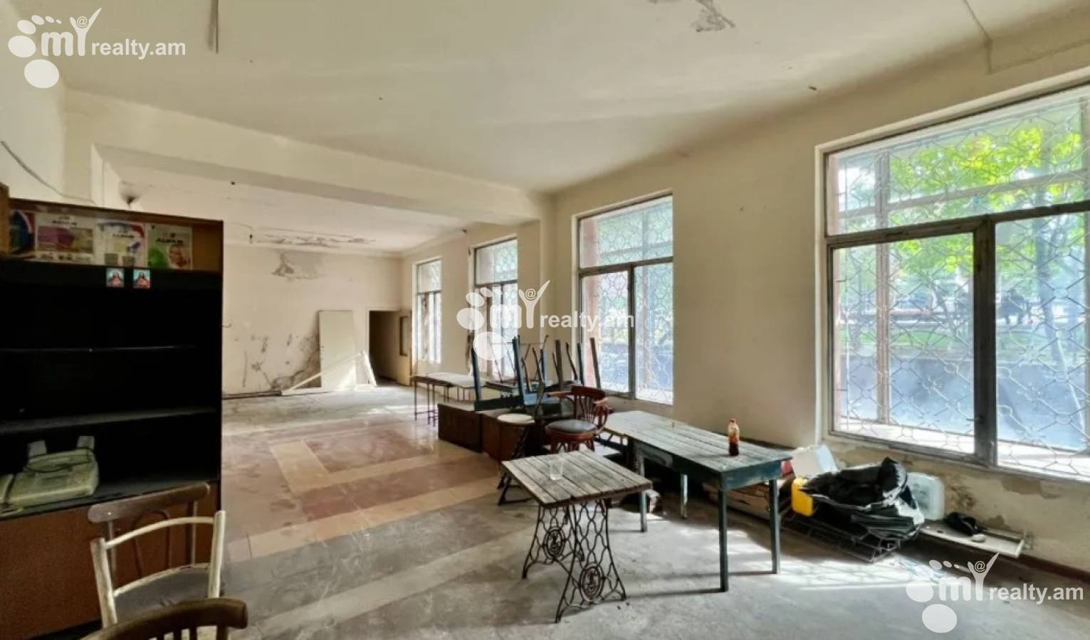 Снять коммерческoе помещение Аршакуняц пр, Центр Ереван, 156911