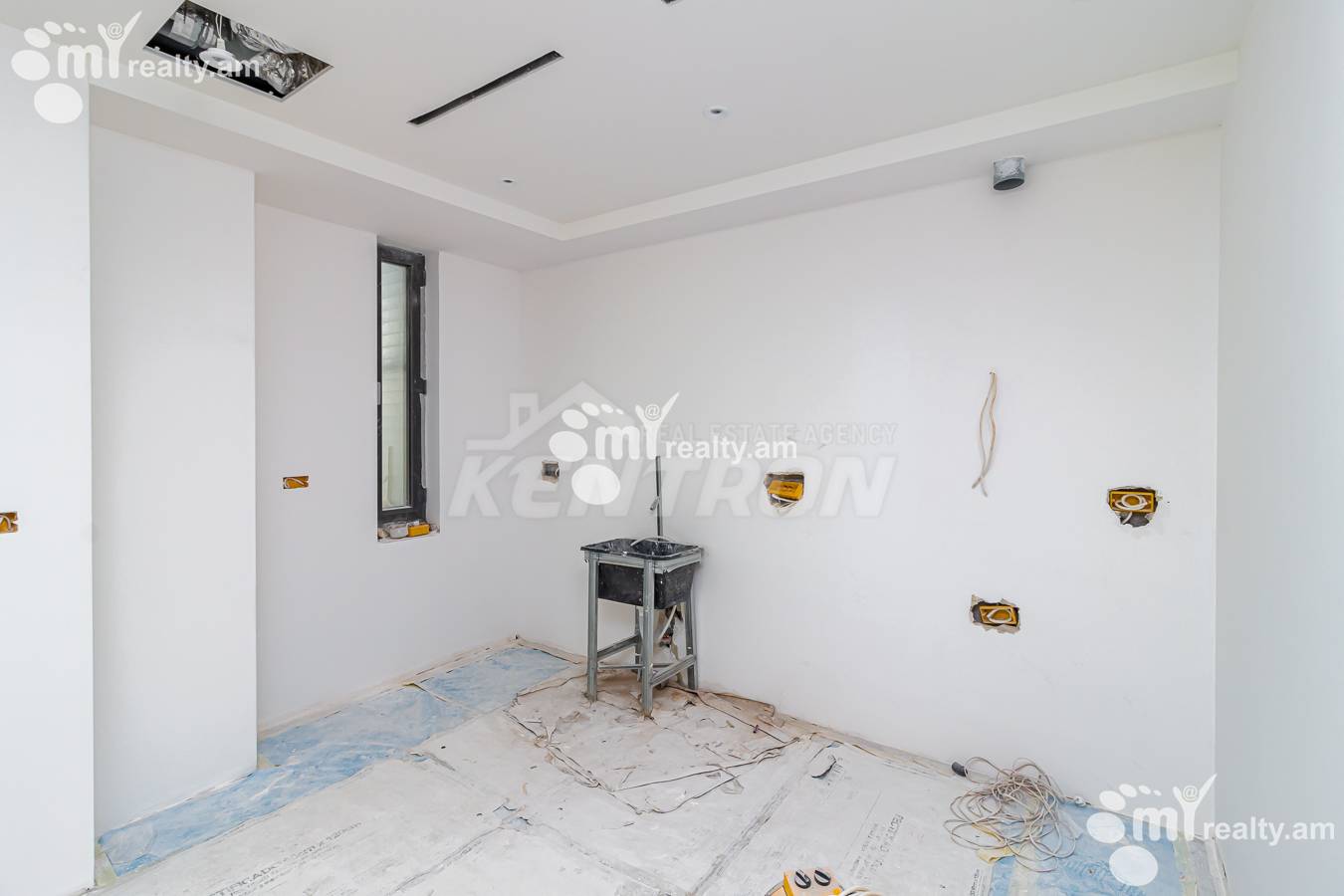 4 bedroom apartment for sale Antarayin, L.Azgaldyan street,, Center Yerevan, 143140