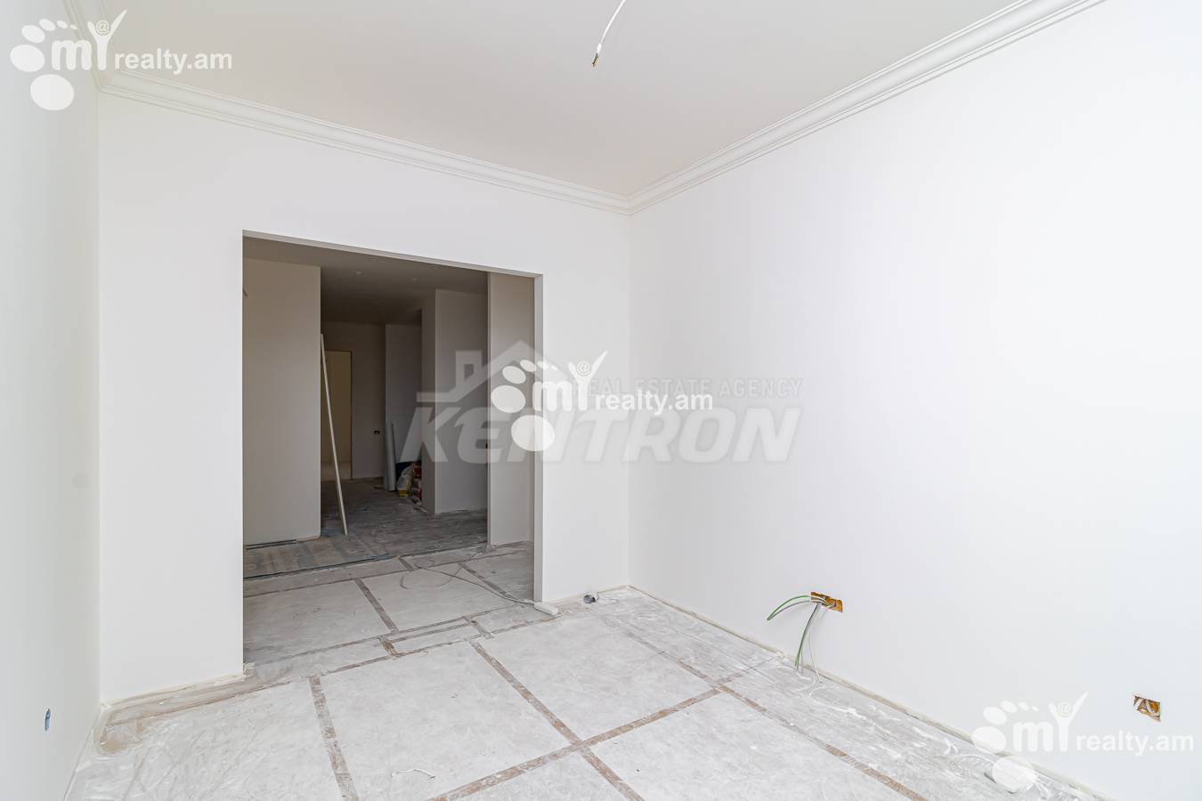 4 bedroom apartment for sale Antarayin, L.Azgaldyan street,, Center Yerevan, 143140