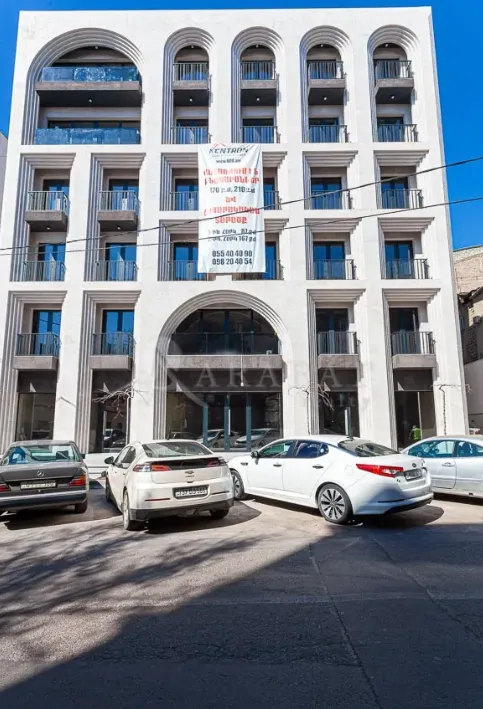 4 սենյականոց բնակարան  Լեոի փող, Կենտրոն Երևան, 157439