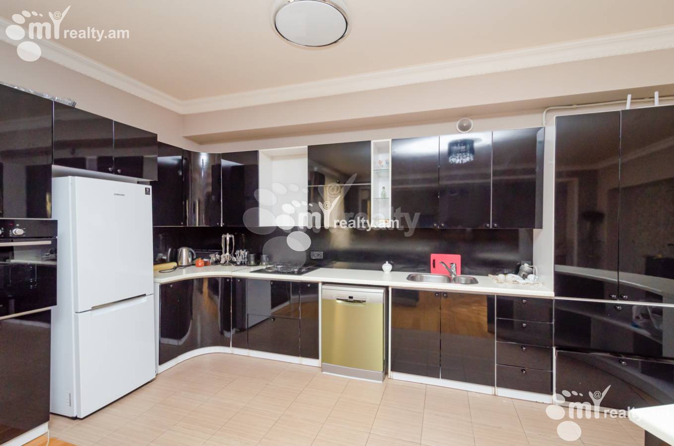 3 bedroom apartment for sale Buzand St, Center Yerevan, 138017