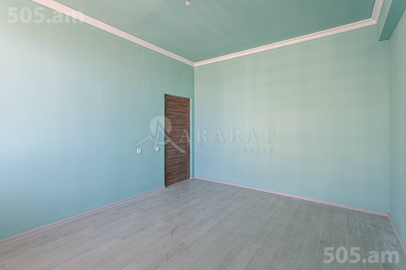 Купить 3 комнатную квартиру М․ Мелконян ул, Центр Ереван, 153100