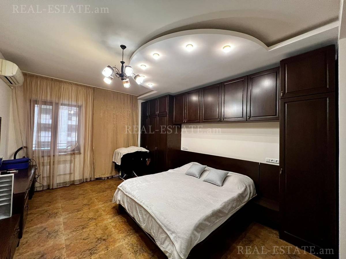 3 bedroom apartment for sale Northern(Hyusisayin)  Ave, Center Yerevan, 132347