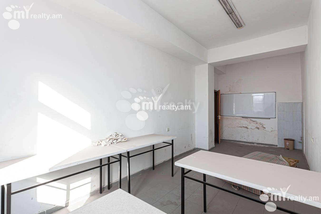 Commercial property for rent Mashtots Ave, Center Yerevan, 154073