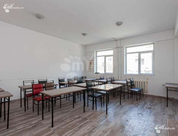 komercion-vardzakalutyun-Yerevan-Center