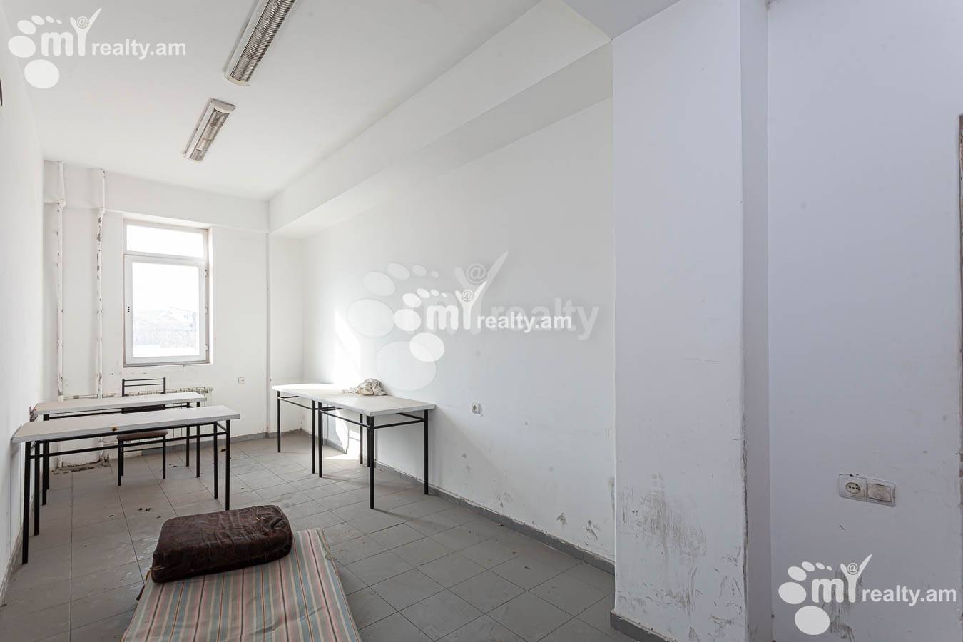 Commercial property for rent Mashtots Ave, Center Yerevan, 154073
