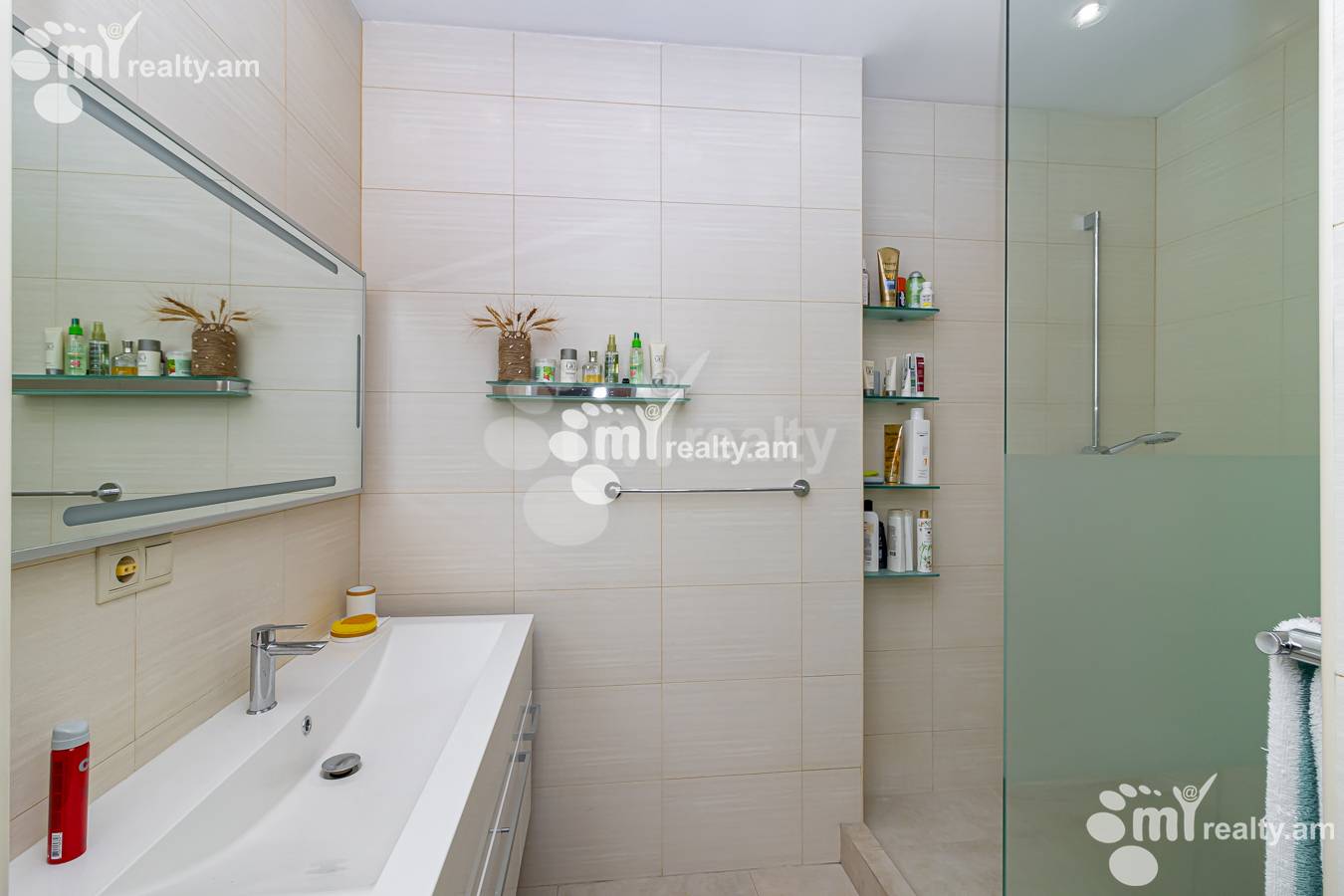 3 bedroom apartment for sale Northern (Hyusisayin)  Ave, Center Yerevan, 146528