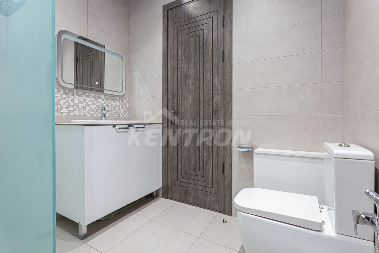 4 bedroom apartment for sale Azatutyan Ave, Arabkir Yerevan, 161890