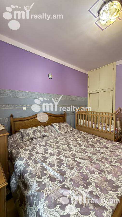 Купить 3 комнатную квартиру Закян ул, Центр Ереван, 159075