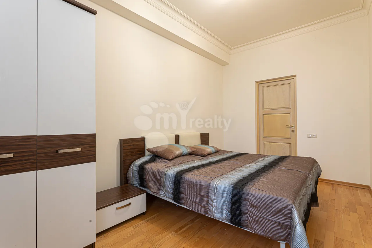 Снять 3 комнатную квартиру Амирян ул, Центр Ереван, 158205