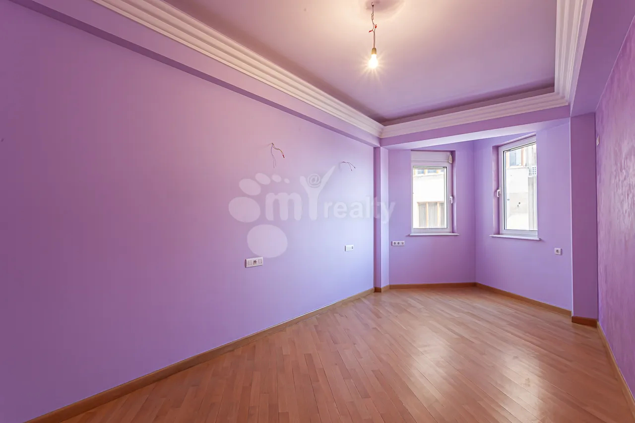4 bedroom apartment for sale Teryan St, Center Yerevan, 160262
