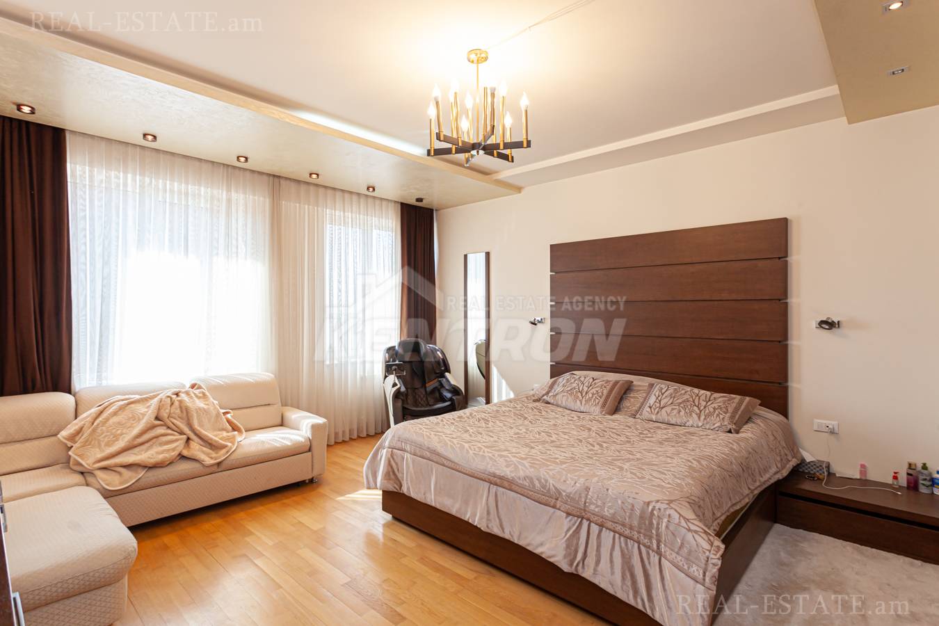 4 սենյականոց բնակարան  Համբարձումյան փող, Արաբկիր Երևան, 139649