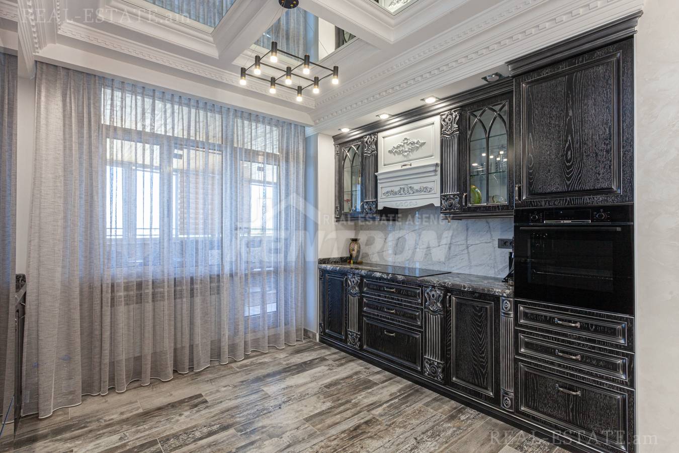 5 bedroom apartment for sale خیابان تِسی تِسِرناکابِرد, مرکز شهر ایروان, 149533