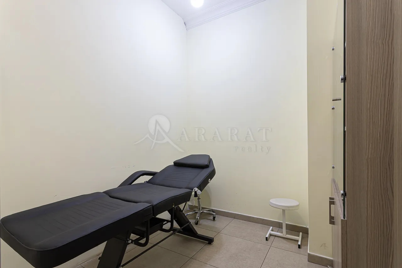 Commercial property for sale Mashtots Ave, Center Yerevan, 157989