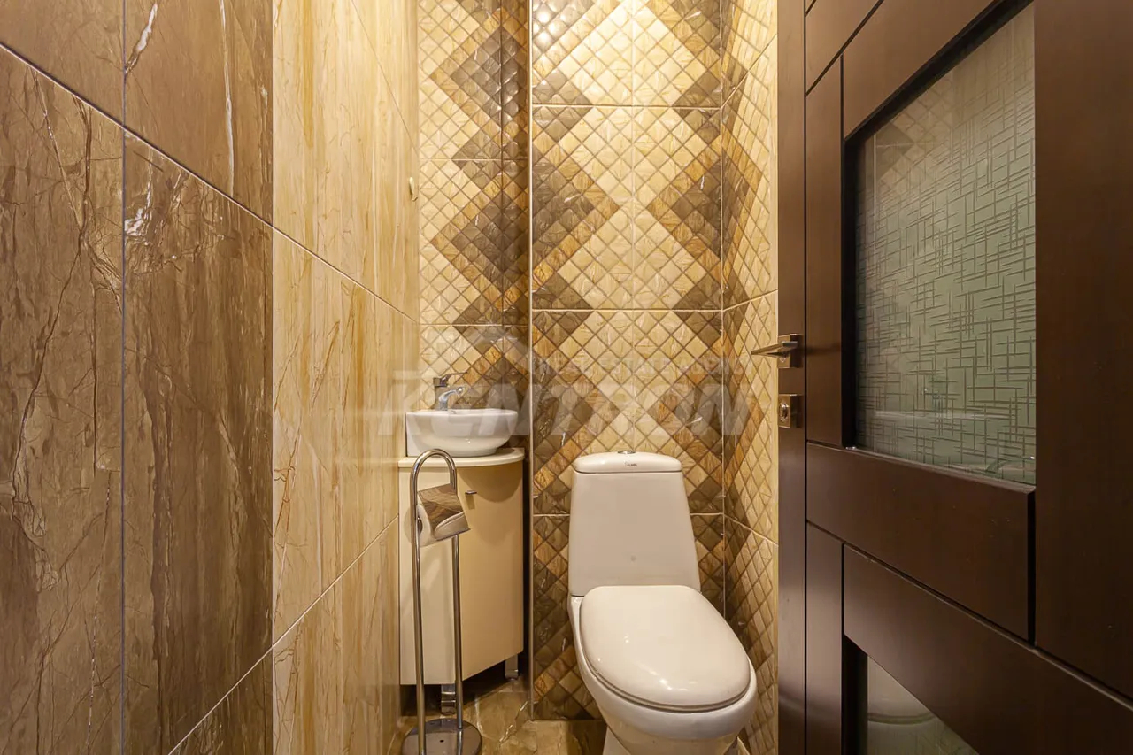 3 bedroom apartment for rent Mashtots Ave, Center Yerevan, 158796