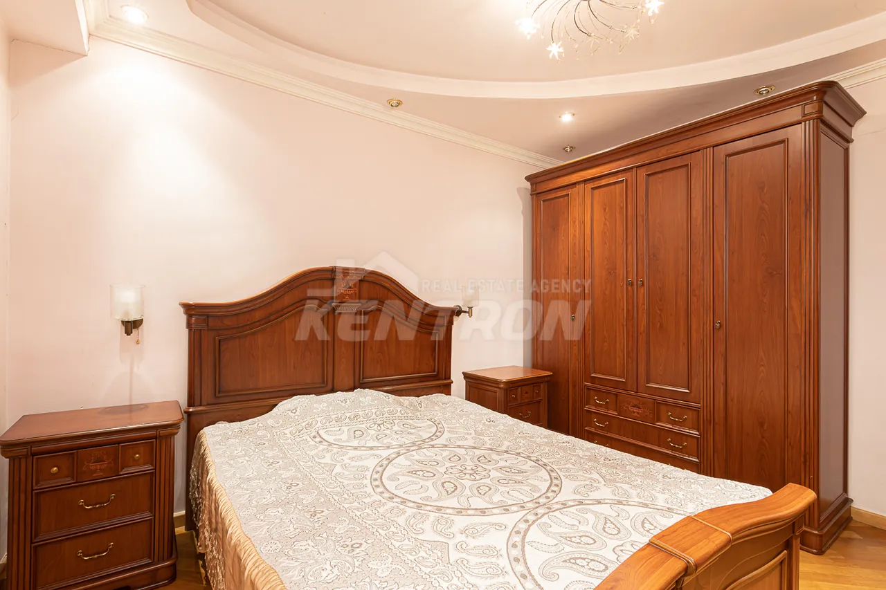 2 bedroom apartment for rent Saryan St, Center Yerevan, 158913