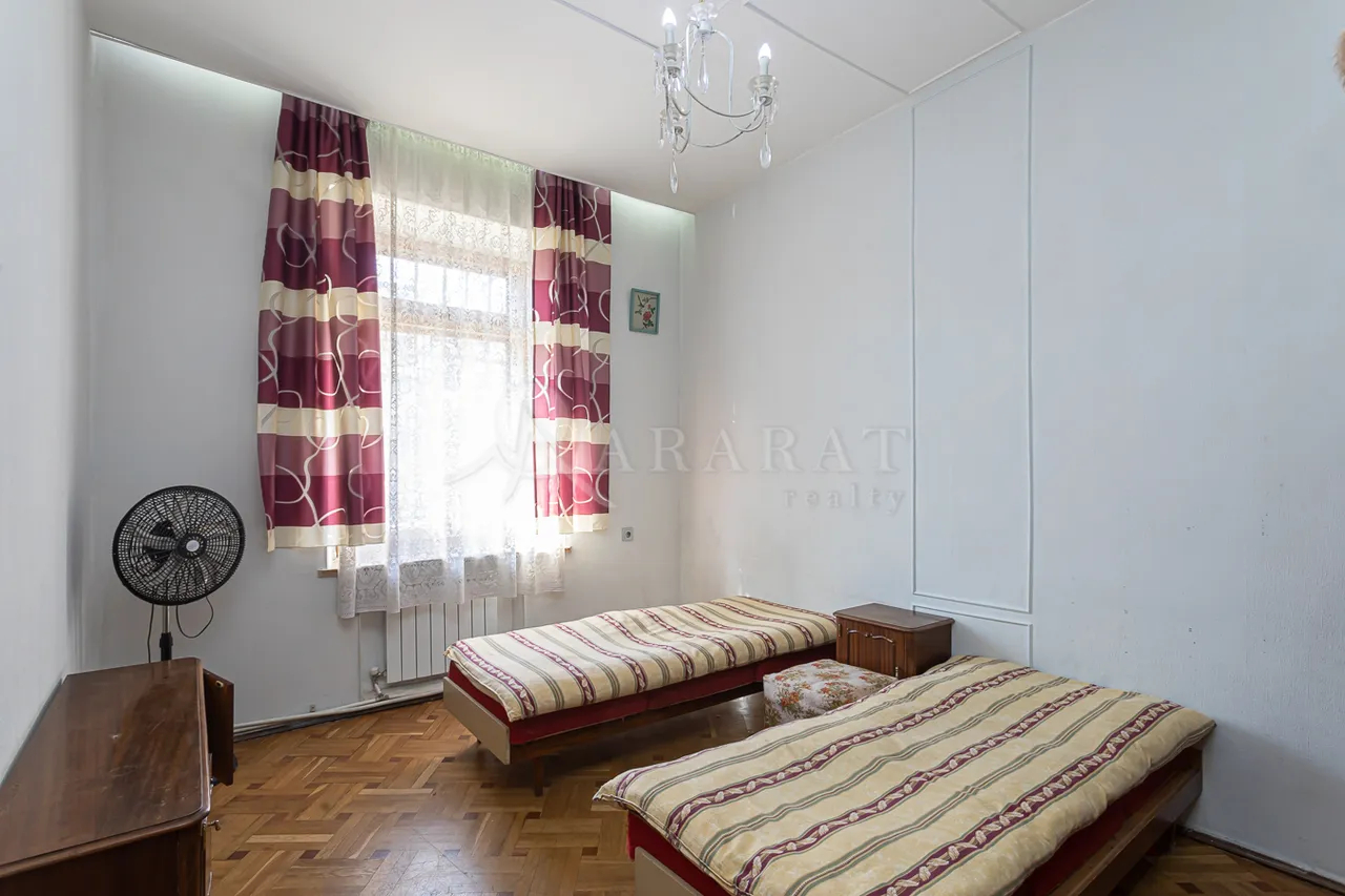 Commercial for sale خیابان ابوویان, مرکز شهر ایروان, 158521