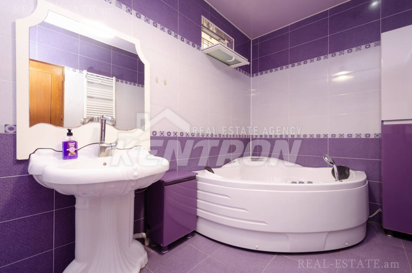 House for sale Gogol St, Kanaqer-Zeytun Yerevan, 136595