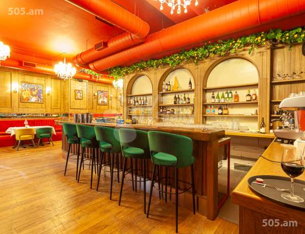 komercion-vardzakalutyun-Yerevan-Center