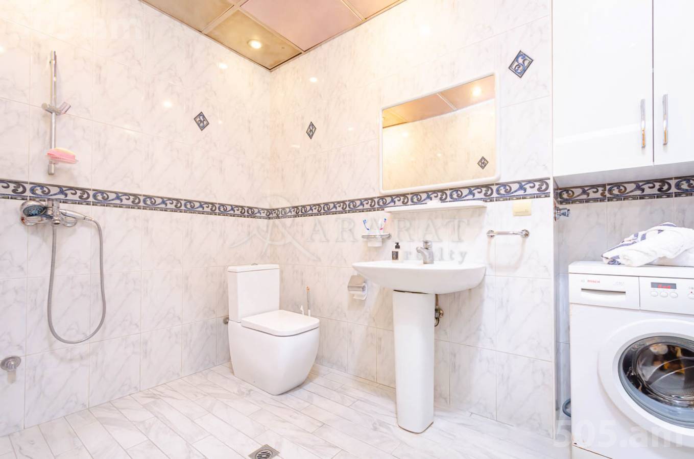 3 bedroom apartment for sale Mashtots Ave, Center Yerevan, 139404