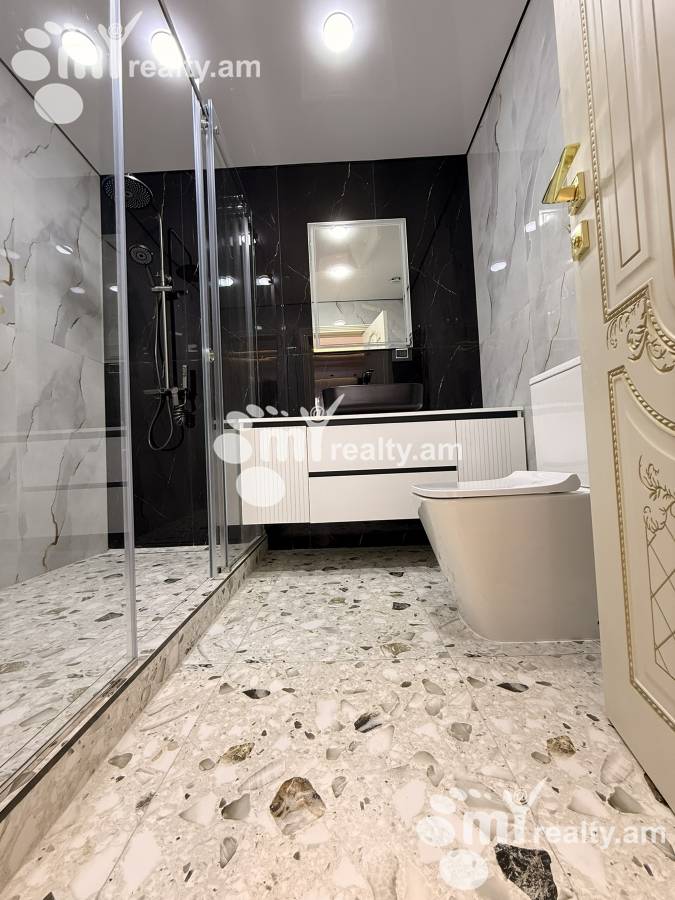 3 bedroom apartment for sale M․ Melqonyan str, Center Yerevan, 157075