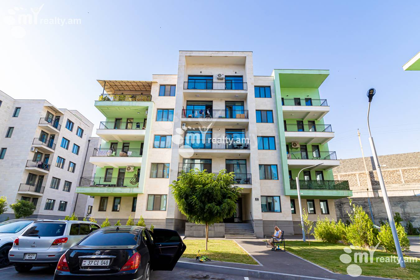 3 սենյականոց բնակարան  Տիգրան Պետրոսյան փող., Դավթաշեն Երևան, 152828