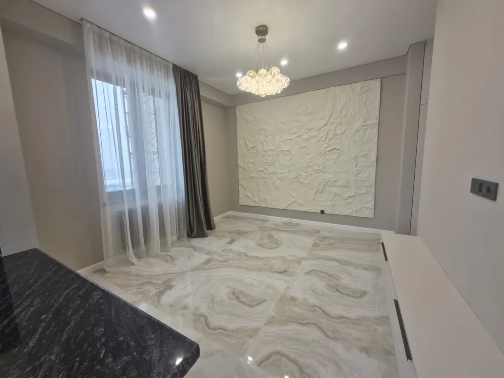 2-senyakanoc-bnakaran-vacharq-Yerevan-Center