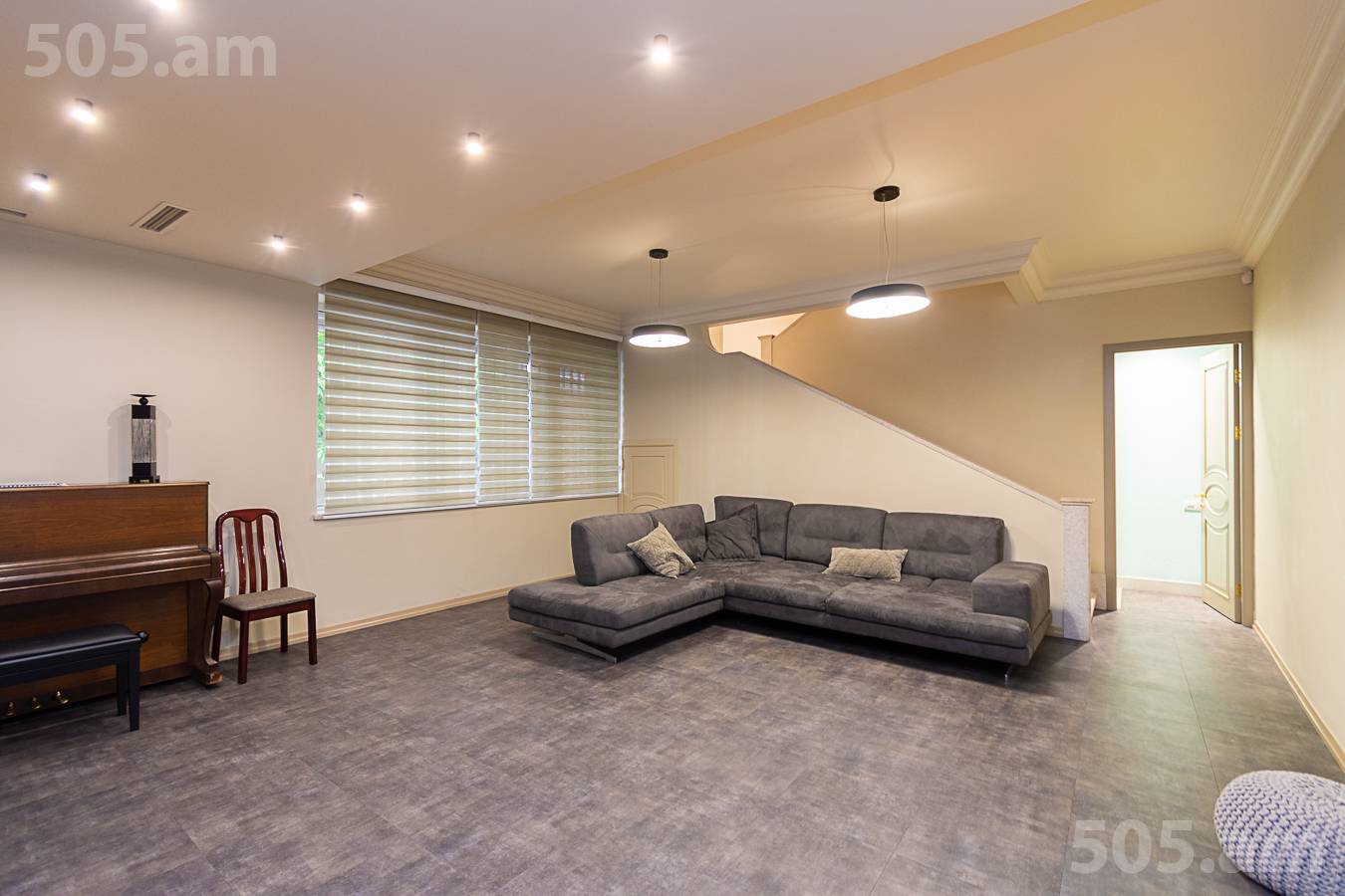 6 սենյականոց բնակարան  Ա.Մանուկյան փող, Կենտրոն Երևան, 153026