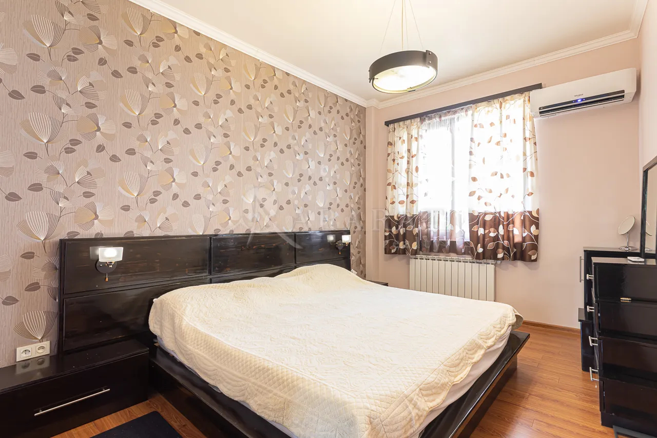 4 սենյականոց բնակարան վարձով Անտառային փող, Կենտրոն Երևան, 158972