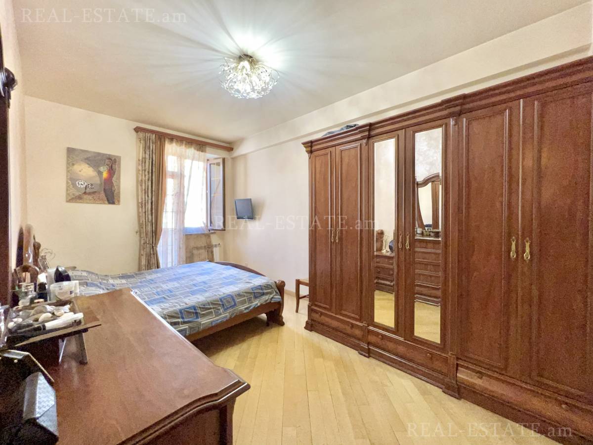 3 bedroom apartment for sale خیابان ساریان, مرکز شهر ایروان, 124690