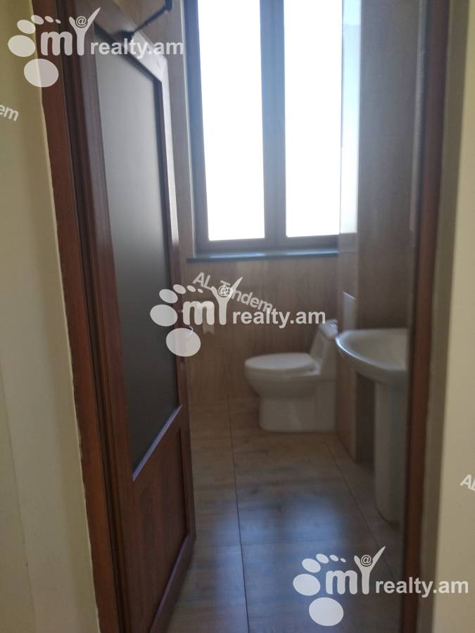 Commercial property for rent rue d'Amiryan, Center Yerevan, 151472