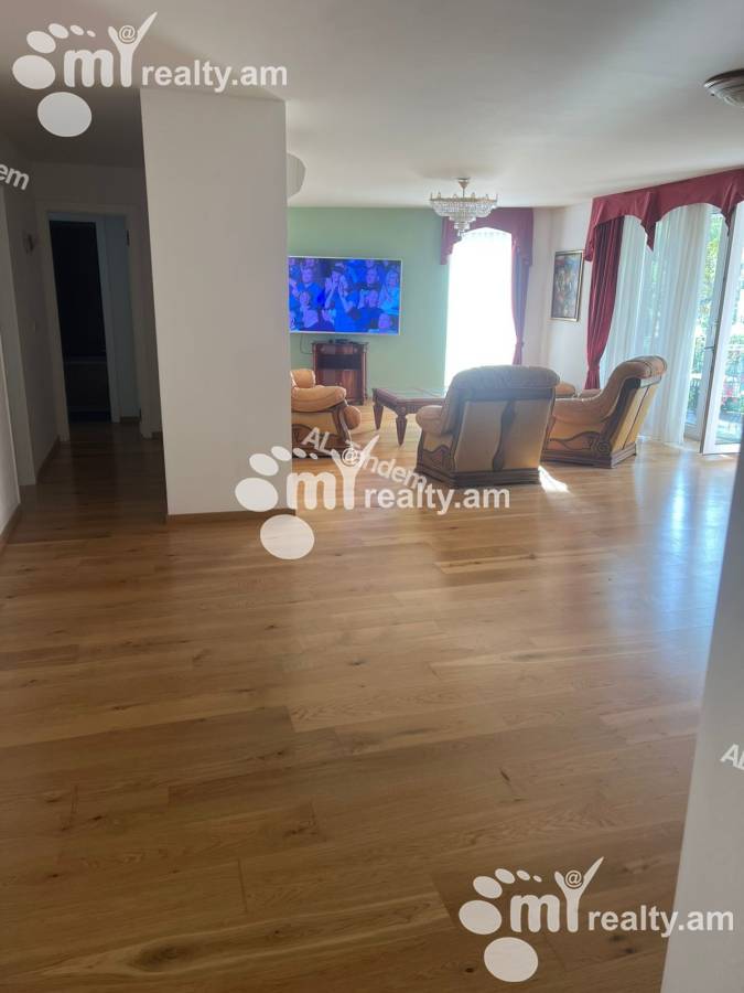 3 bedroom apartment for sale خیابان مامیکونیانتس, عربگیر ایروان, 158201