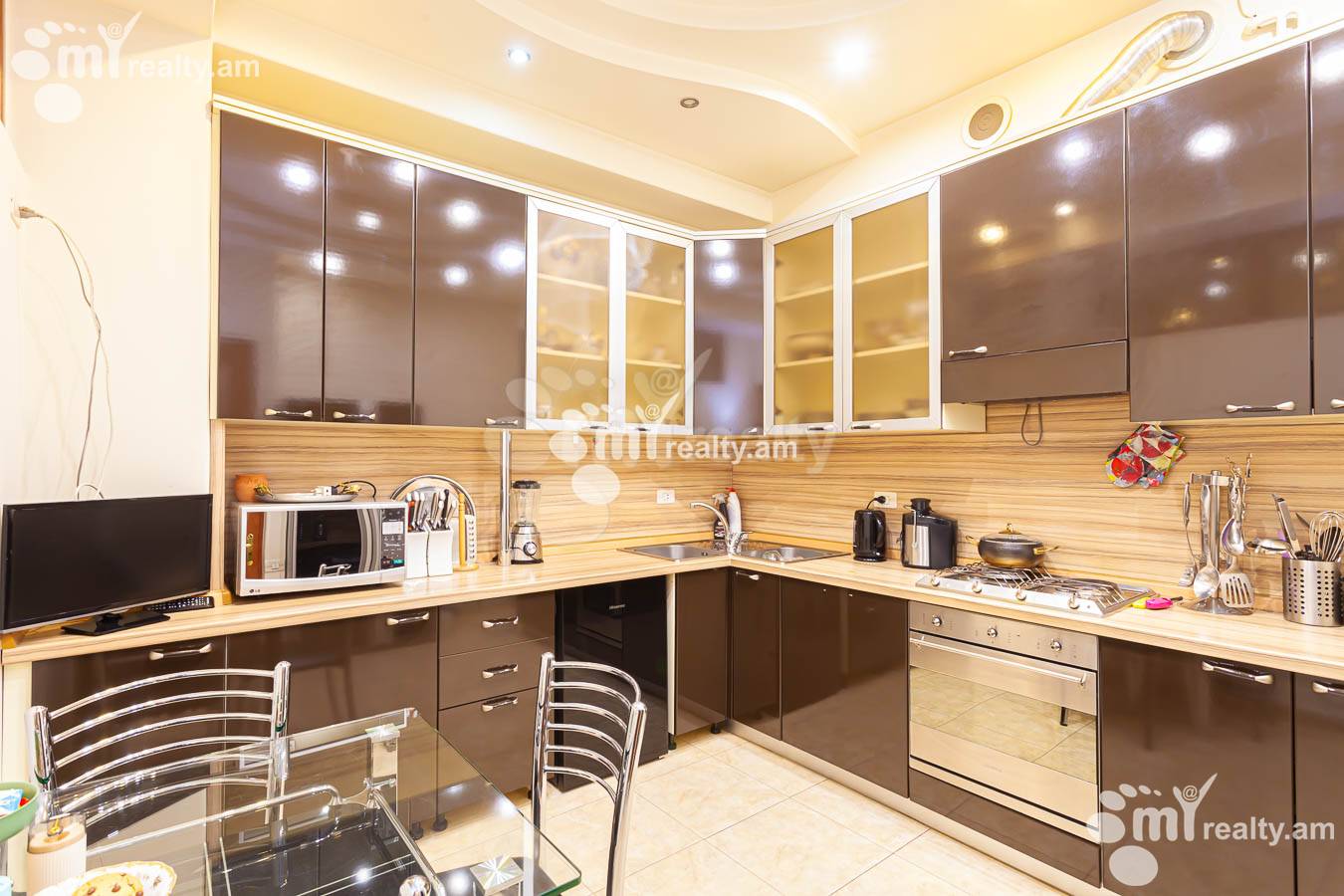 4 bedroom apartment for sale Hin yerevantsi St, Center Yerevan, 153221