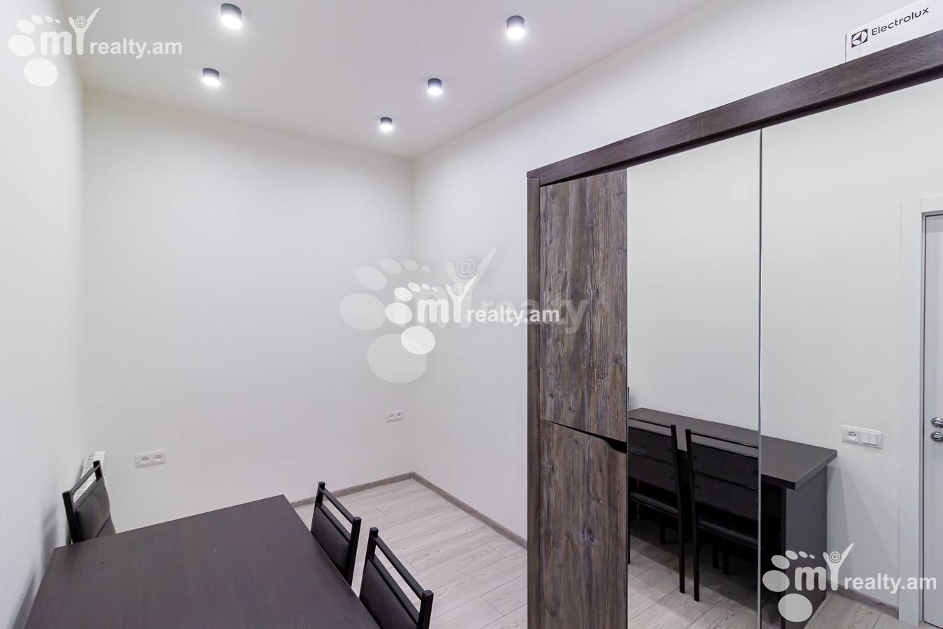 Снять 3 комнатную квартиру Аргутйан ул, Арабкир Ереван, 151546