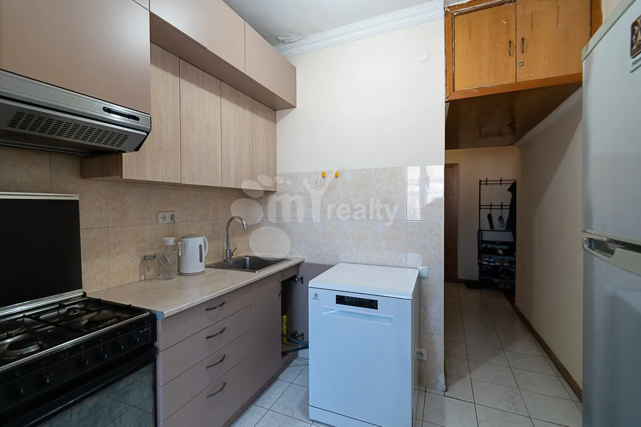 3 bedroom apartment for sale Hr.Kochar St, Arabkir Yerevan, 159110