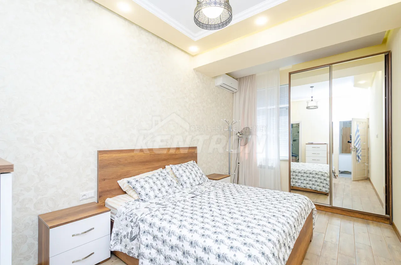 3 bedroom apartment for rent خیابان یِکمالیان, مرکز شهر ایروان, 158954