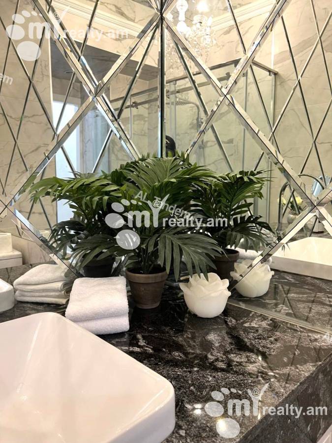 3 bedroom apartment for rent Yekmalyan St, Center Yerevan, 148977