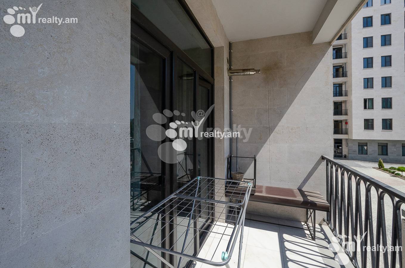 Снять 3 комнатную квартиру Орбели Ехбайрнери ул, Арабкир Ереван, 150471