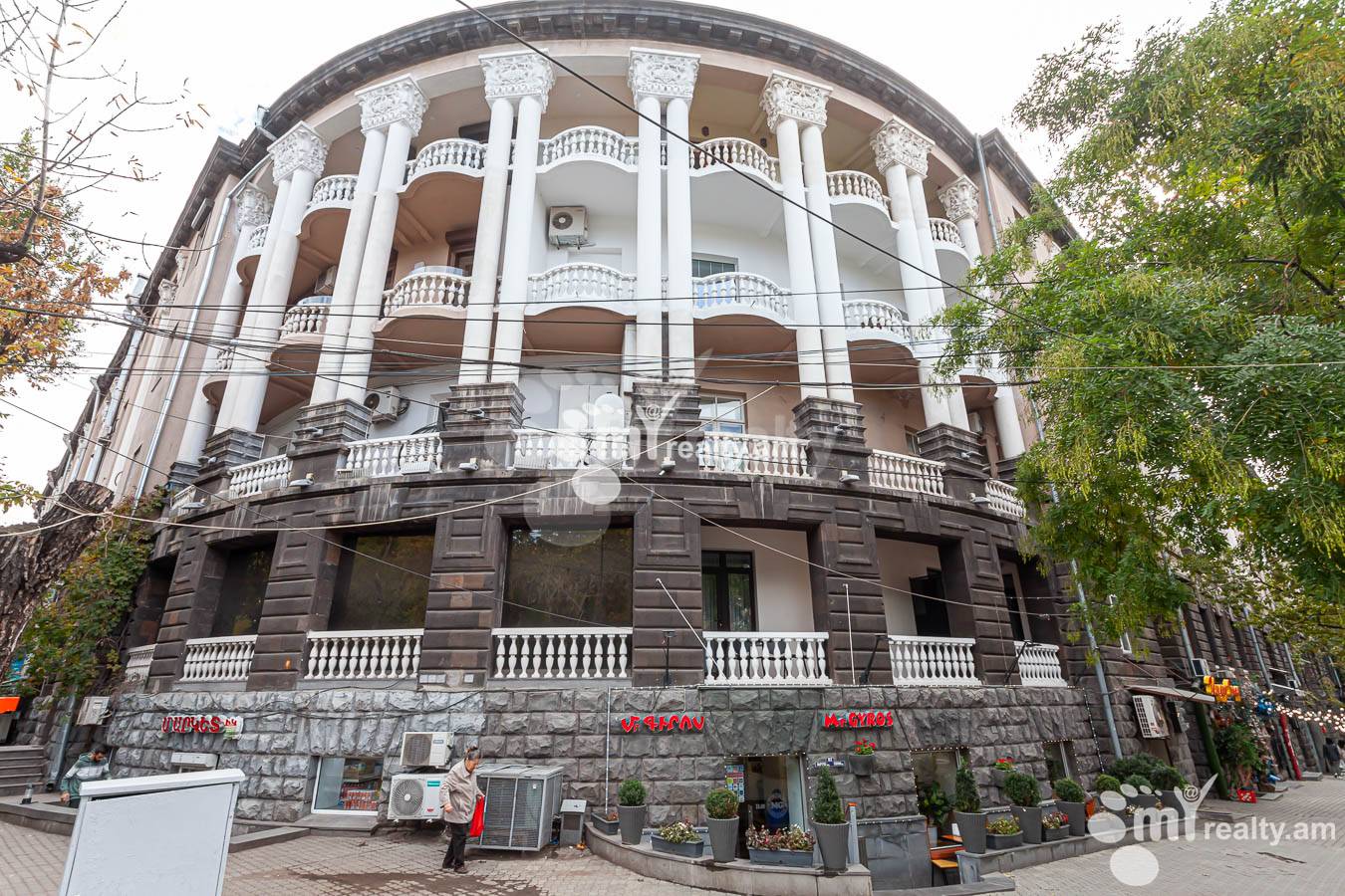 3 bedroom apartment for sale خیابان تِریان, مرکز شهر ایروان, 154566
