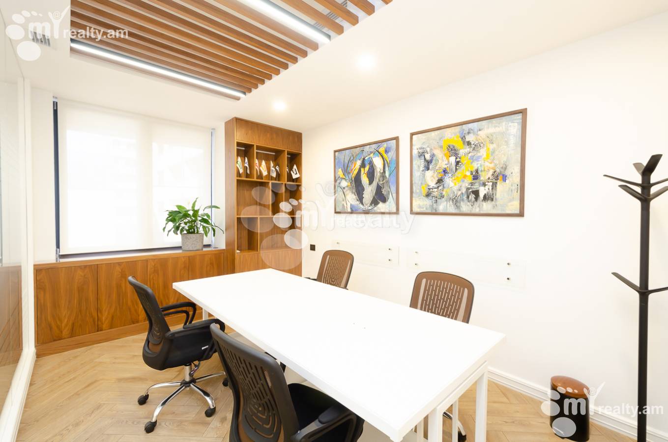 Снять коммерческoе помещение Амирян ул, Центр Ереван, 148575