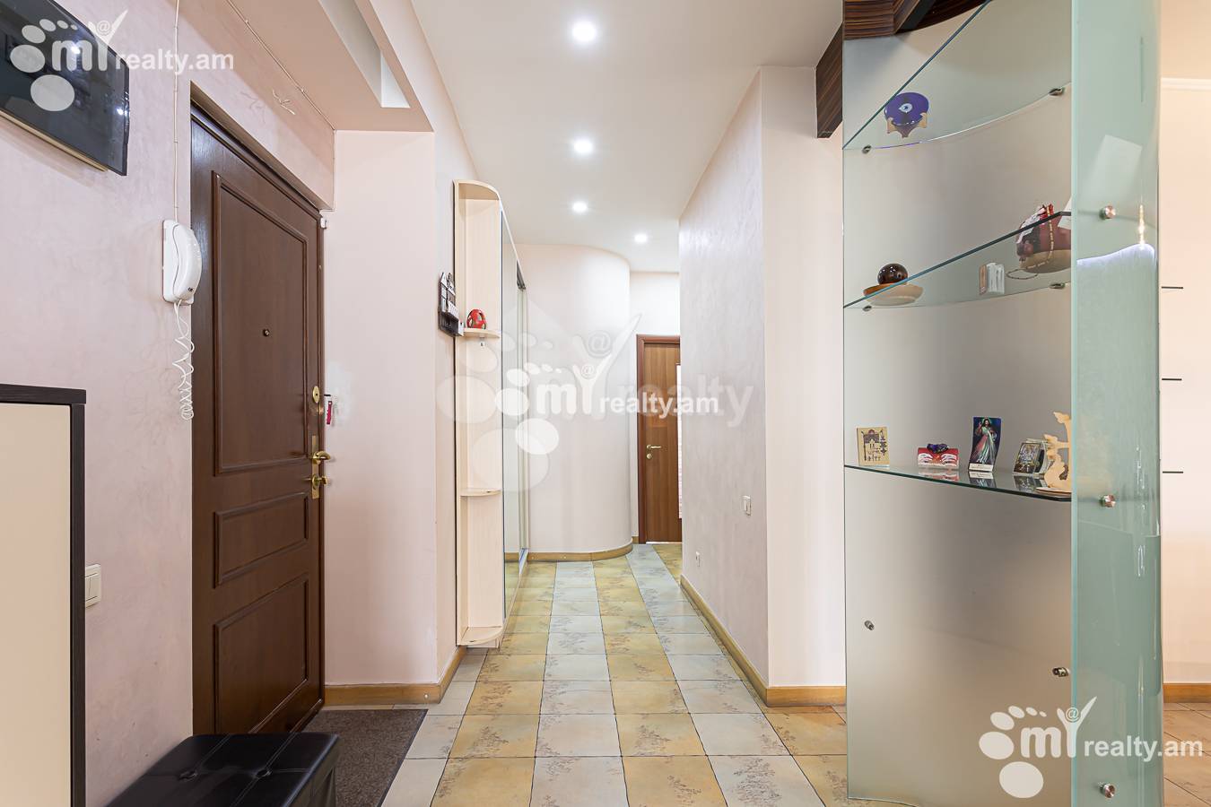 3 bedroom apartment for rent خیابان د. دِمیرچیان, مرکز شهر ایروان, 156842