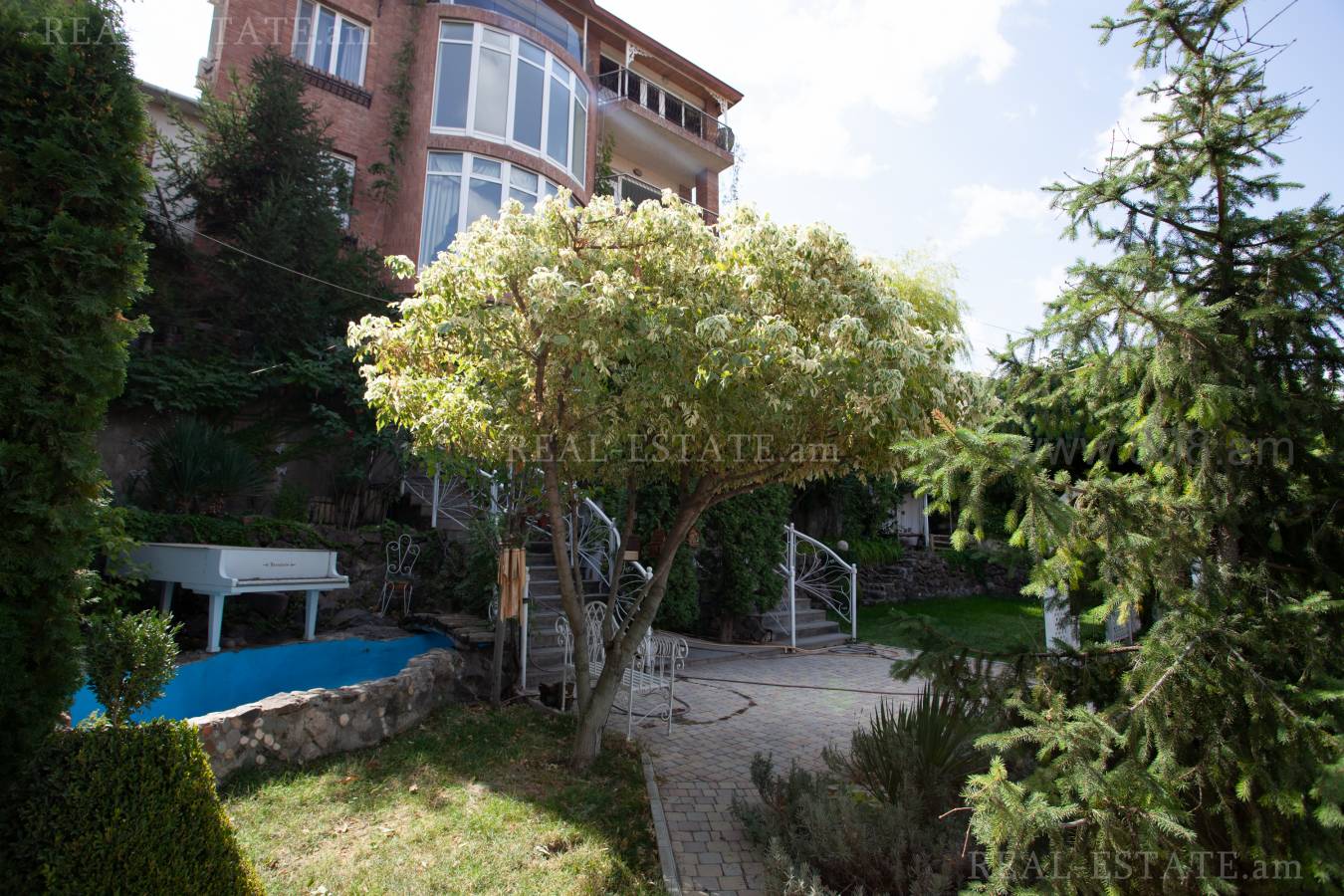 House for sale Hovsep Emin St, Arabkir Yerevan, 125145