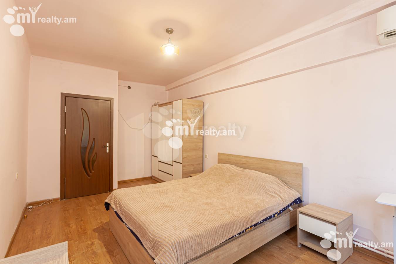 3 bedroom apartment for sale Mashtots Ave, Center Yerevan, 152061
